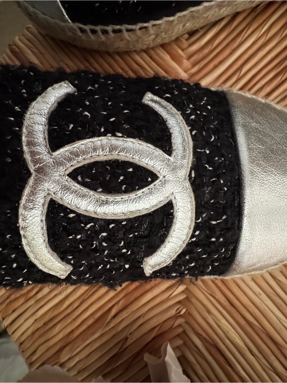CHANEL Black Tweed Flats with Silver Cap-Toe & CC Logo - Picture 6 of 6